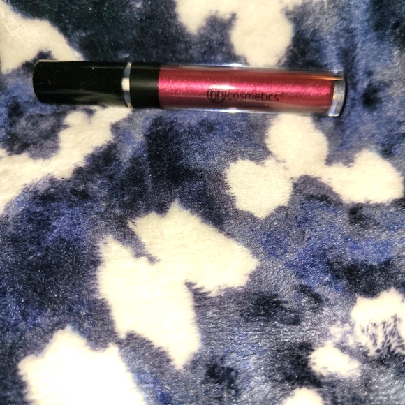BH Cosmetics Metallic Liquid Lipstick - Picture 2 of 3